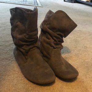 Ankle high gray booties